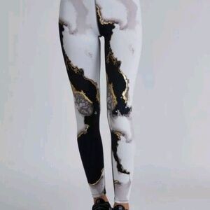 Noli Yoga Ultra High Waisted Leggings size M